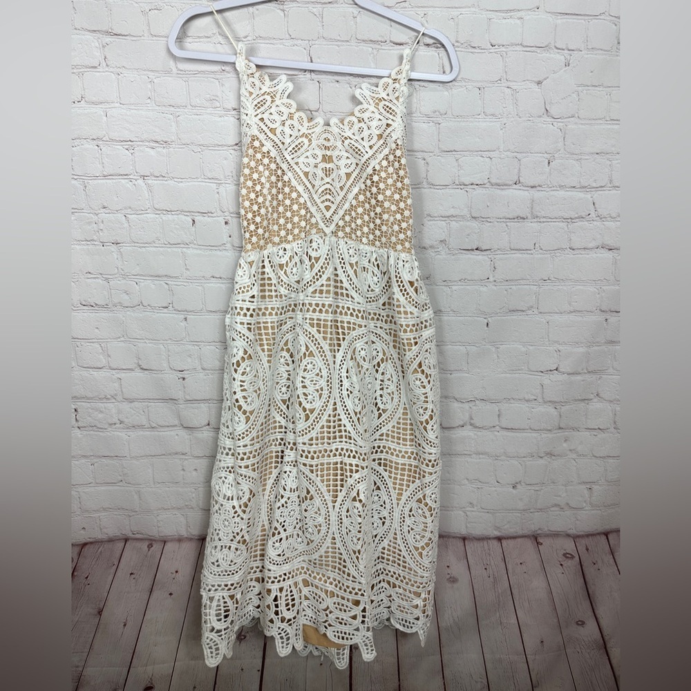 Two Sisters The Label Annabelle Midi Dress Sz 6 Crochet Lace‎ Sheer Festival
